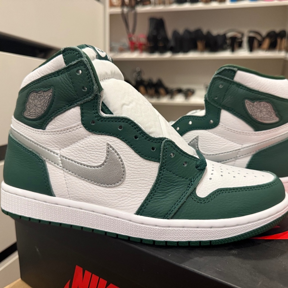 Nike Air Jordan 1 Retro High OG “Gorge Green Metallic Silver” – Size 8 – New